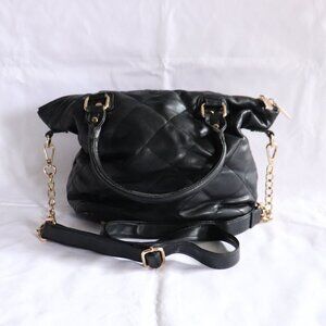 Deux Lux Women's Black Quilted Casual Zipper Lined Hand‎ Cross Body Pocket Bag
